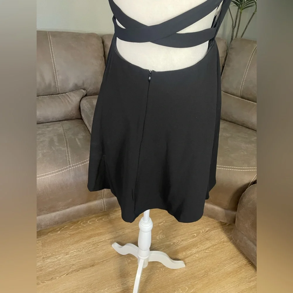 NWT LuLu’s Katrina LBD Black Strappy Skater Dress L Date Night Formal Party Sexy - Picture 10 of 12